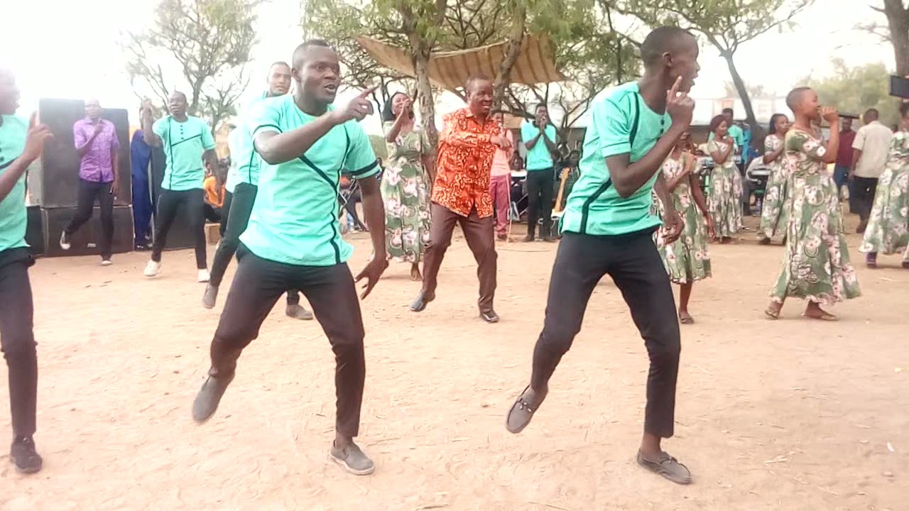 Israel mahaha choir wakiwa ng'haya