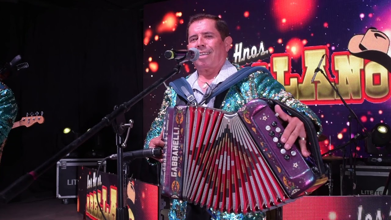 Los Hermanos Arellano - Las Paredes De Mi Casa (ENVIVO DESDE RANCHO CANARIOS 2021)