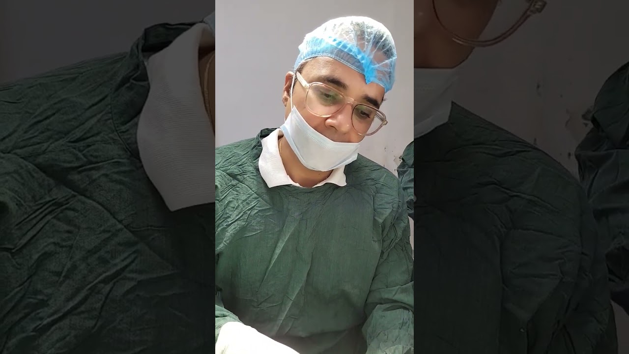 Talking 👄 to patient during vaginal tightening.