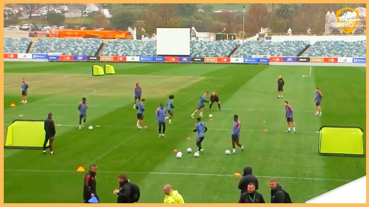 Manchester United - Erik ten Hag - Great Passing Drill With Finishing On Small Goals