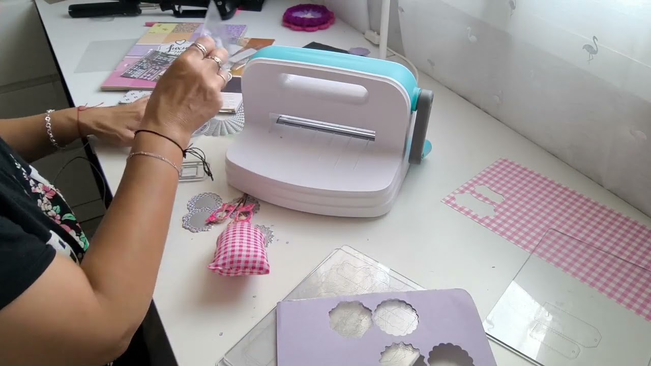 PROBANDO LA TROQUELADORA