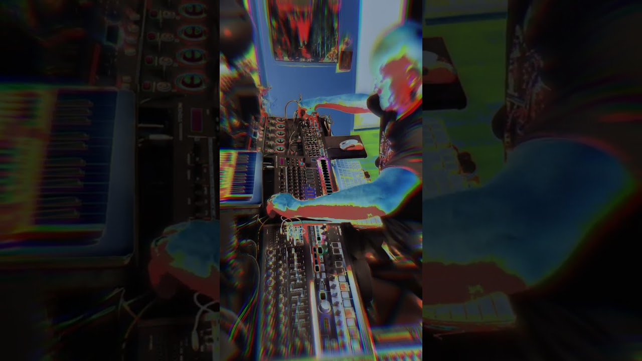 Psychedelic Drum and Bass vibes~ 🙏💚☀️🧙‍♂️🪄🎶#electronicmusıc #livemix #dawless #psychedelic #dnb