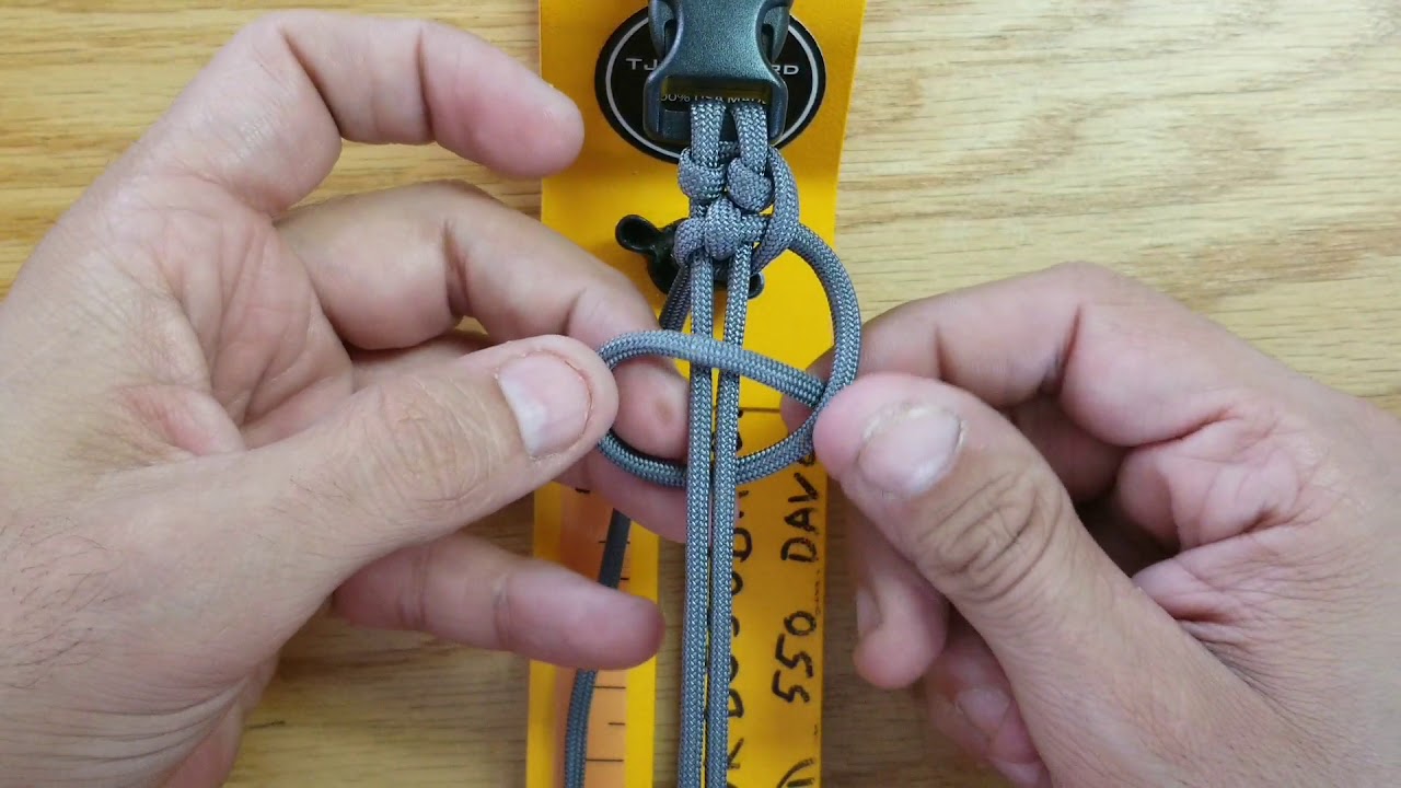 Random weave tutorial by Ianda Cibro Paracord Design