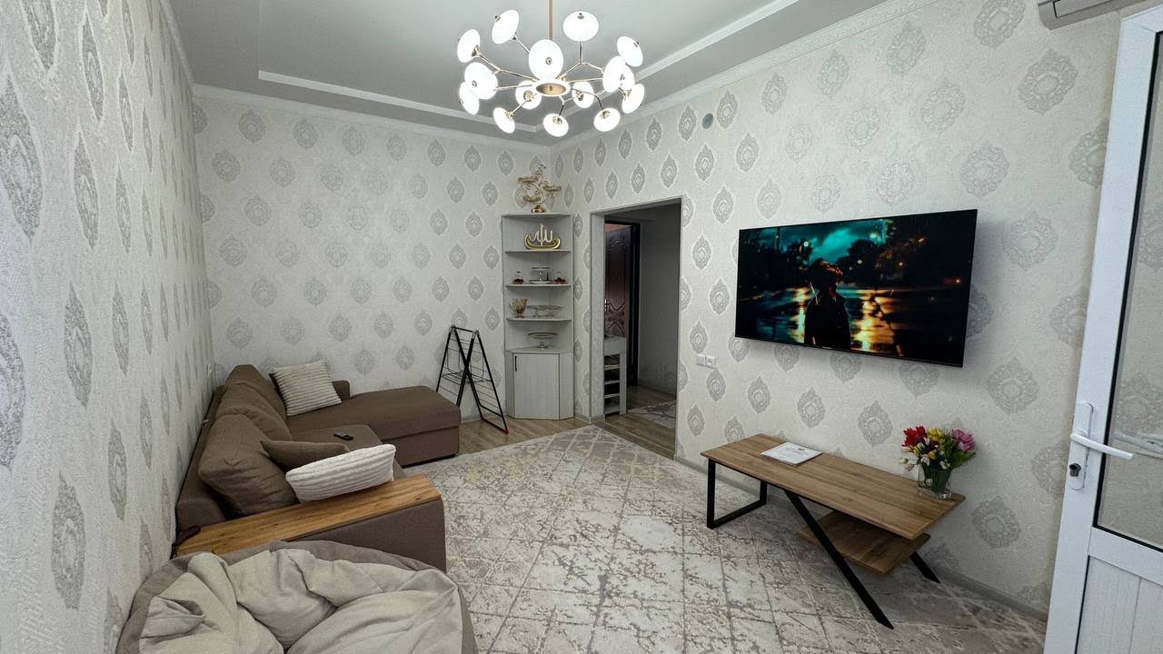 Фарғона ш. Фрунзиский Нурхон. Квартира сотилади ТЕЛ:97-415-51-11