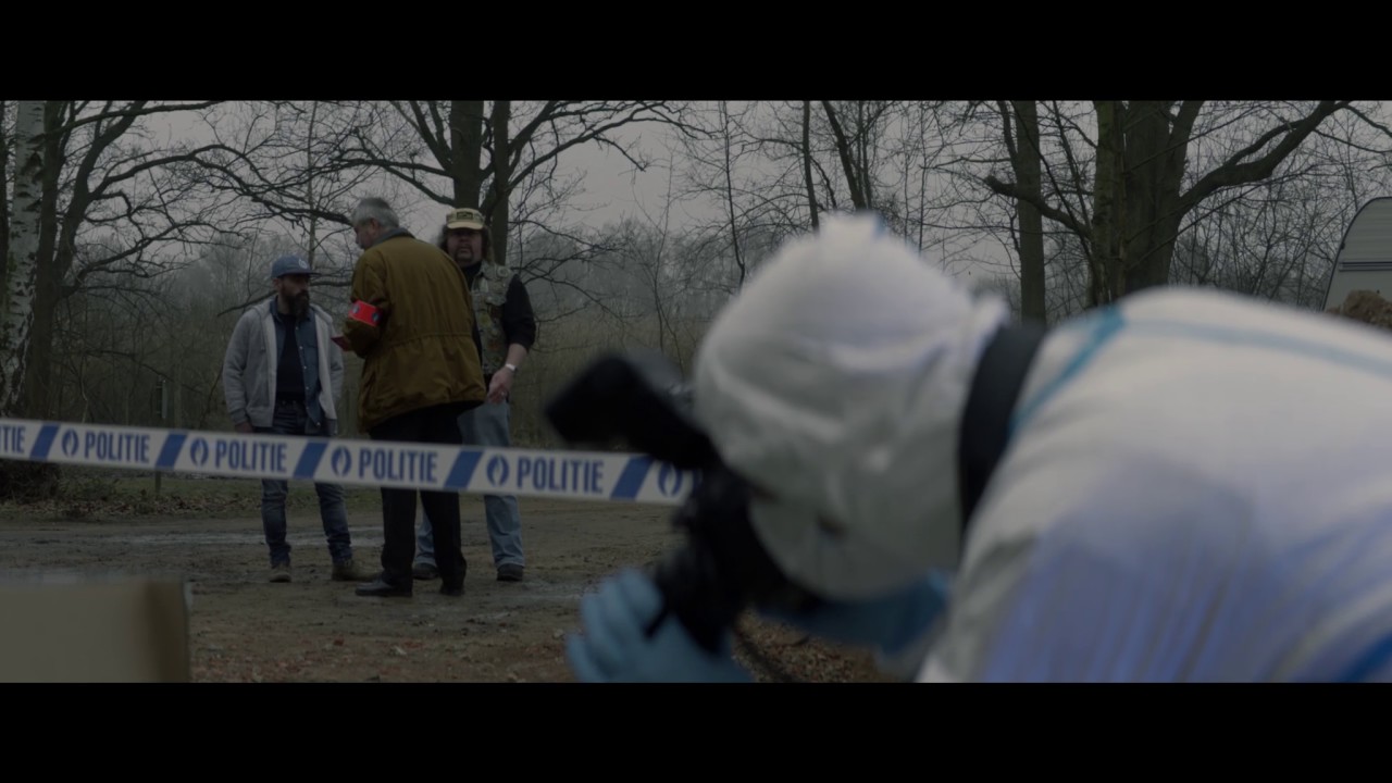 Limburg.net - afval achterlaten aan glasbol is strafbaar (kort)