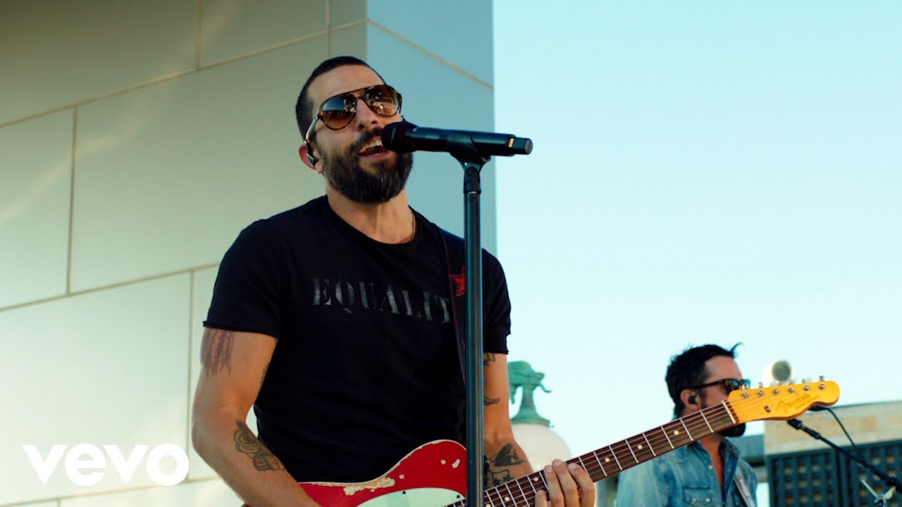 Old Dominion - Hotel Key (Live Rooftop Performance)