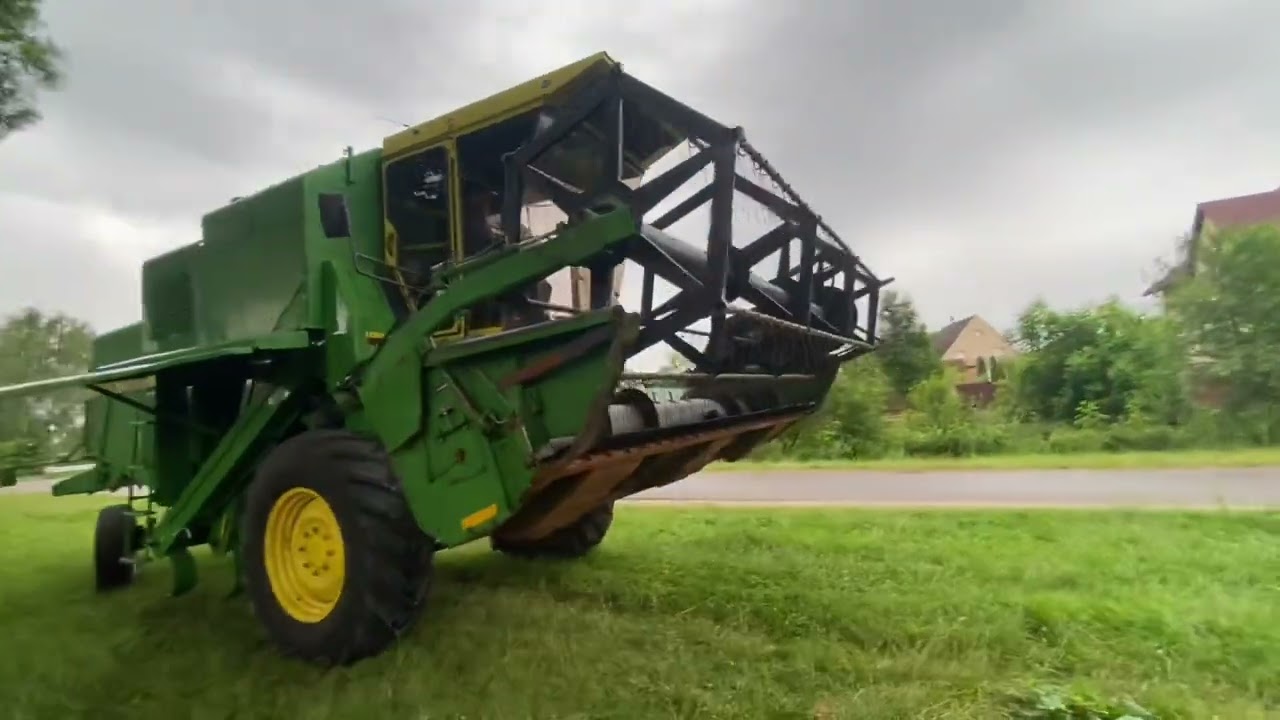НАДІЙНИЙ і НЕПРИХОТЛИВИЙ! Комбайн для малого ФЕРМЕРА! John deere 1055!