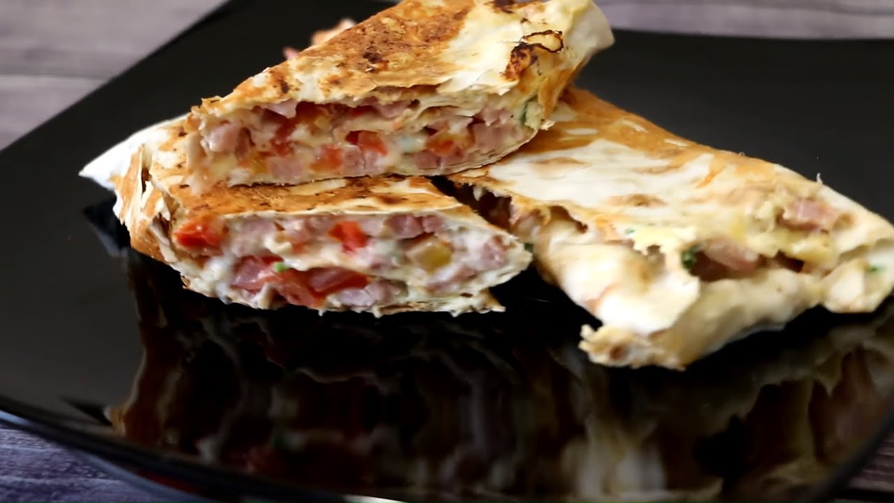 Завтрак. Рулеты из лаваша с вкусной начинкой.