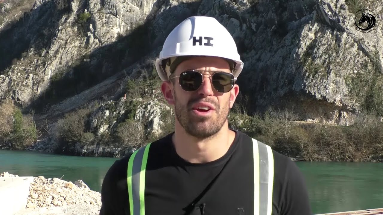 - Gradnja mosta  dužine 1. km na Autoputu 5C u mjestu Počitelj na Neretvi -