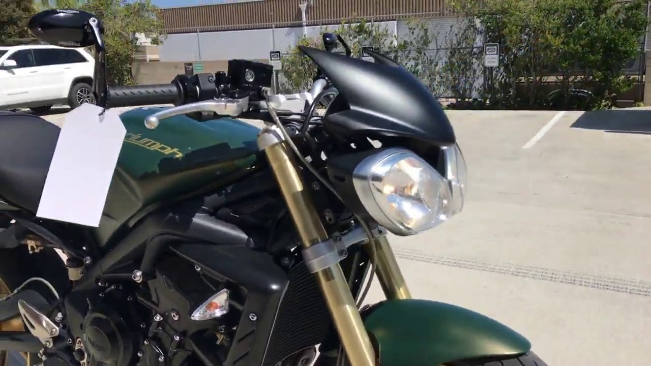 Onyx Moto / 2012 Triumph Street Triple 675 / Two Brothers Exhaust Sound Clip