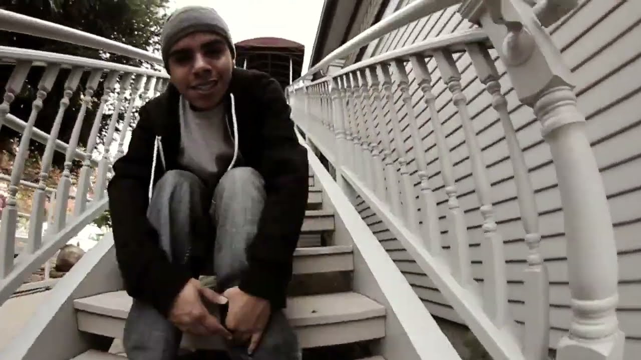 **REUPLOAD** HideandSeekZoo - Very High (Prod. by MF DOOM) [Music Video]
