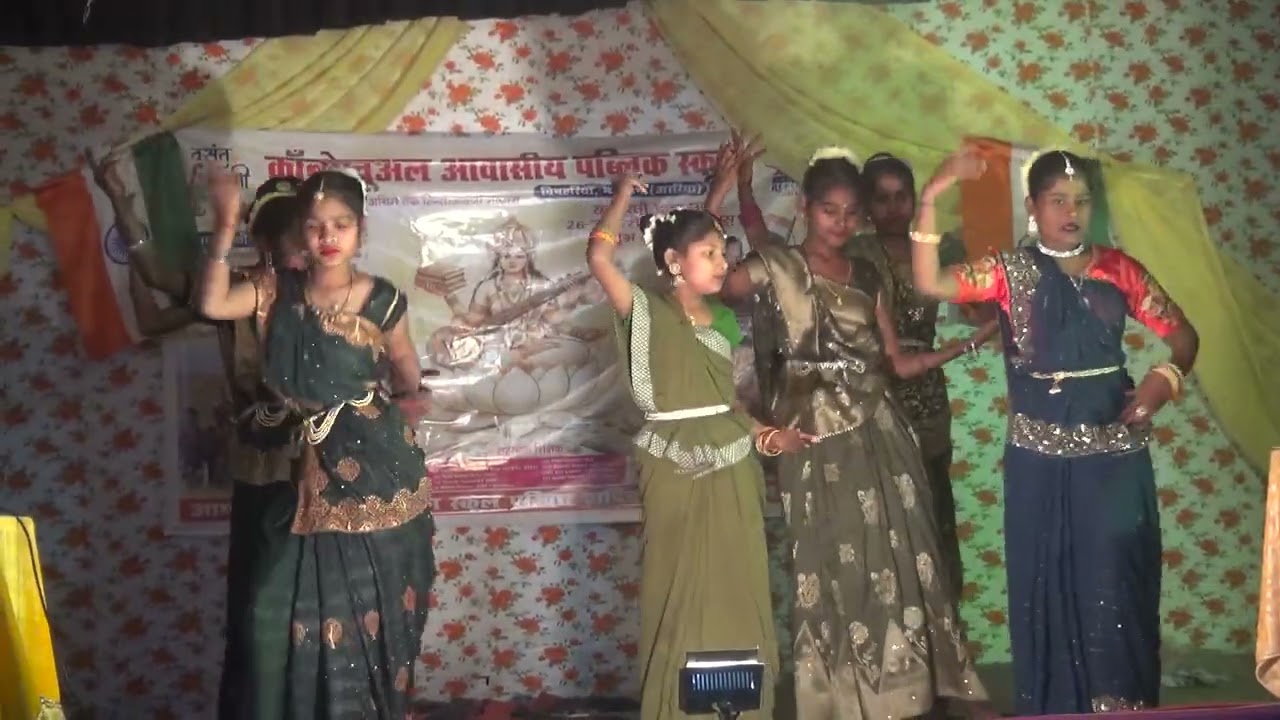 #kajari group dance // this is a folk dance of mithila up and bihar #dance  #school #15august