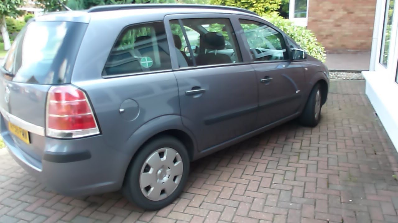 How to change the cabin pollen filter - Vauxhall Opel Zafira B (2005 on)