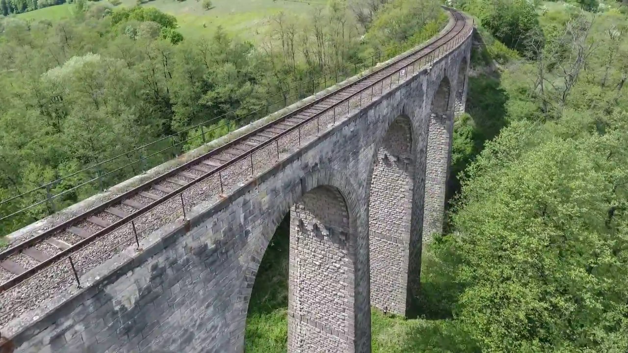 Kamenný železniční most z roku 1900 u obce Hranice. DJI Phantom4