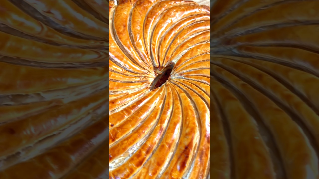 Galette des rois | Christmas classics | #classicfrench #recipe #frenchfood #food #galette #almond