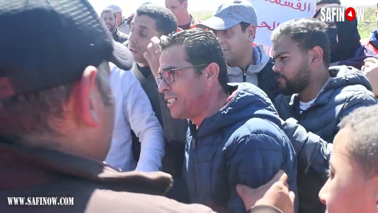 ضحايا تجزئة الصفاء بأسفي ينتفضون ضد حيلوي ويطالبون بالتعجيل بقسمة العقار