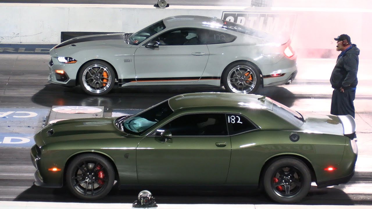 Mustang Mach1 против Redeye Hellcat Challenger &mdash; дрэг-рейсинг