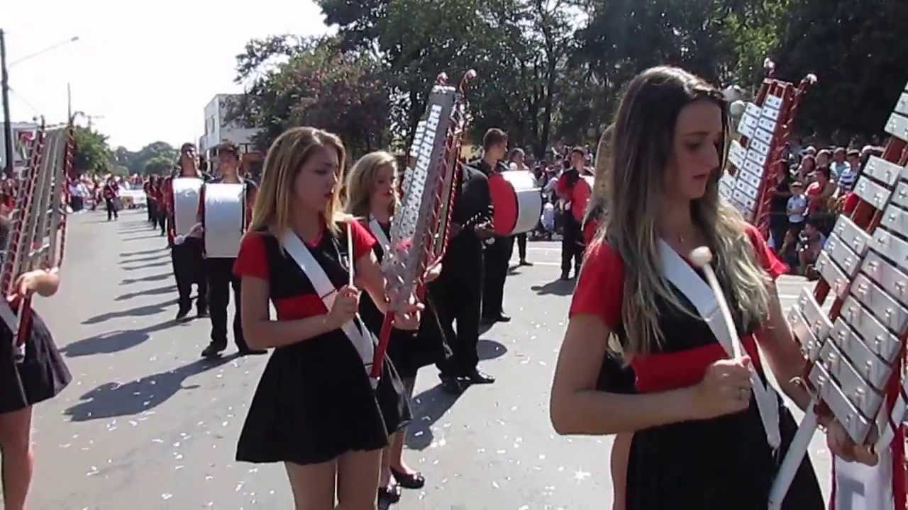 Fanfarra João Ometto 2013 musica : Fico assim sem você