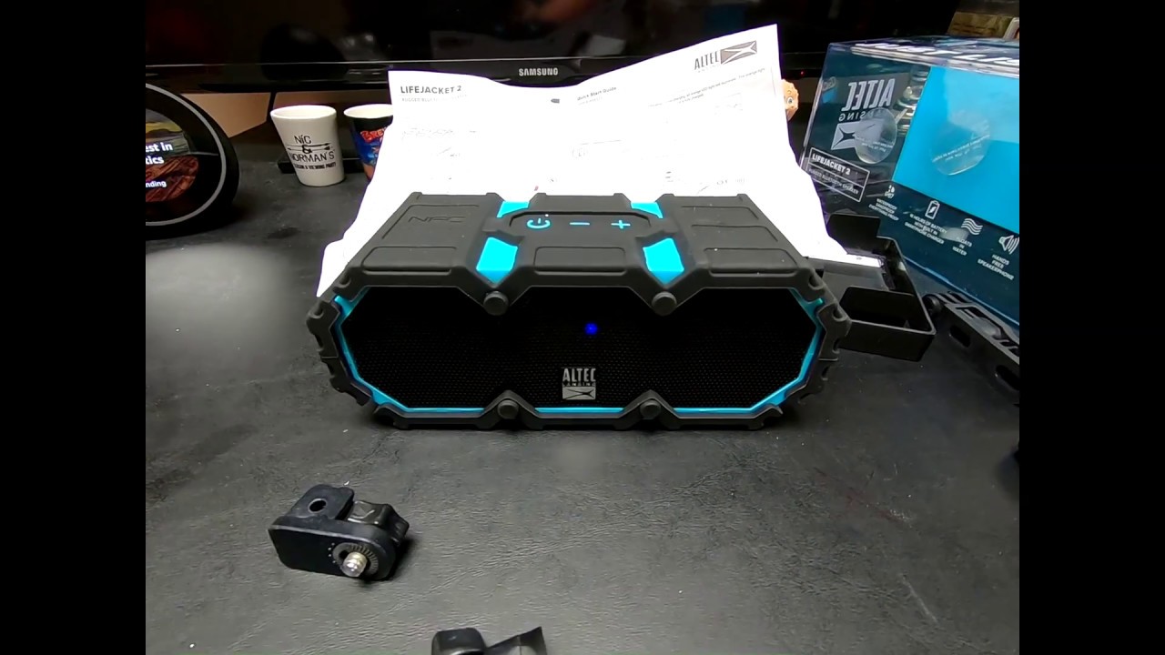 Unboxing and set up of altec lifejacket 2
