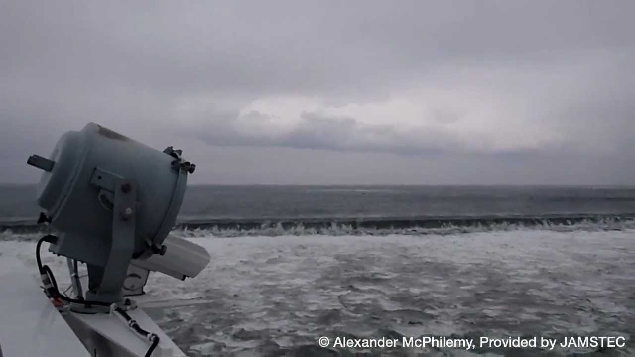 Tsunami hits the CHIKYU at port of Hachinohe on 11 March 2011 - Part2