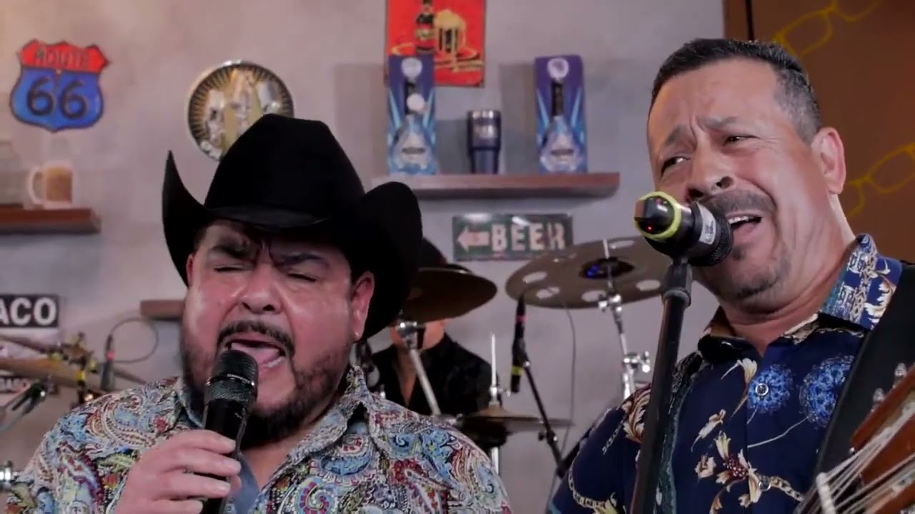 Mandato Divino - Pepe Elizondo y To&ntilde;o Peque&ntilde;o