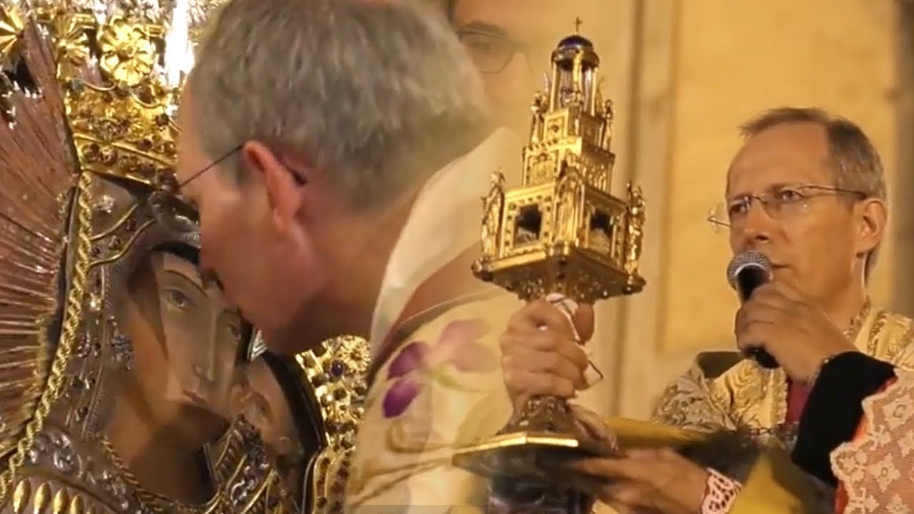 L'elemosina più grande. Mons. Guido Marini a Biancavilla