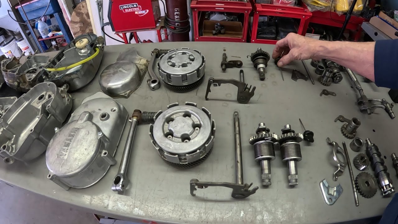 Yamaha CT175 and DT175 first second third generation comparison of engine lower end parts