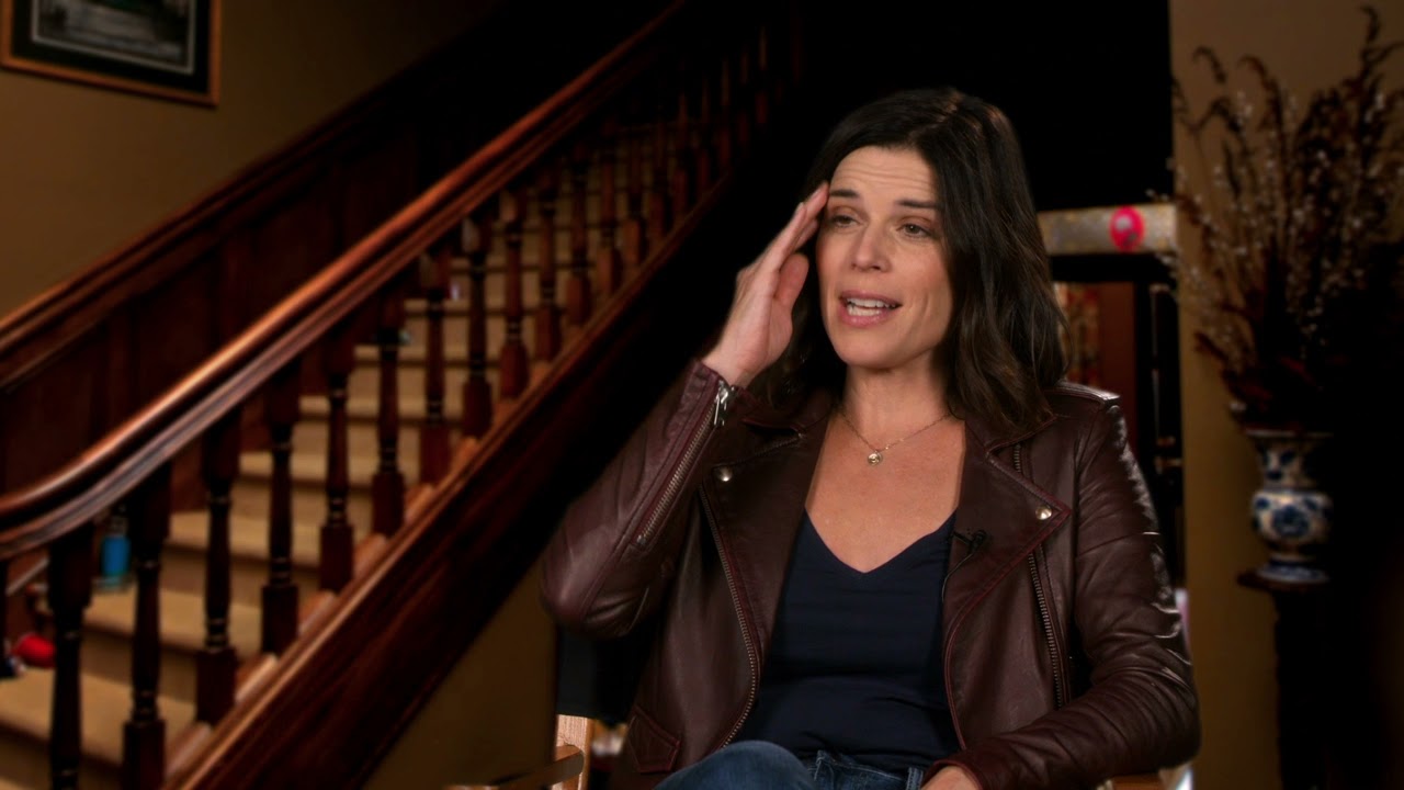 SCREAM - Itw Neve Campbell (Official Video)