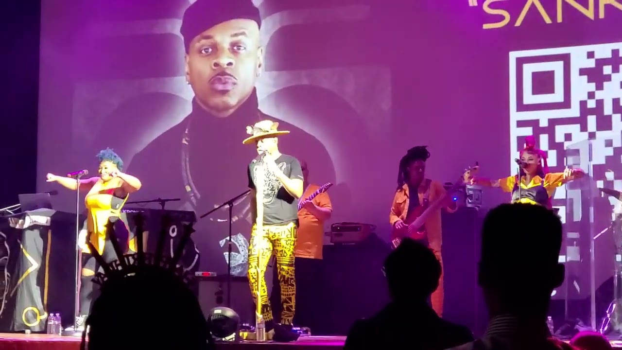 Pretty Brown eyes 👀  Stokley @ the Bal Theater 4/29/23
