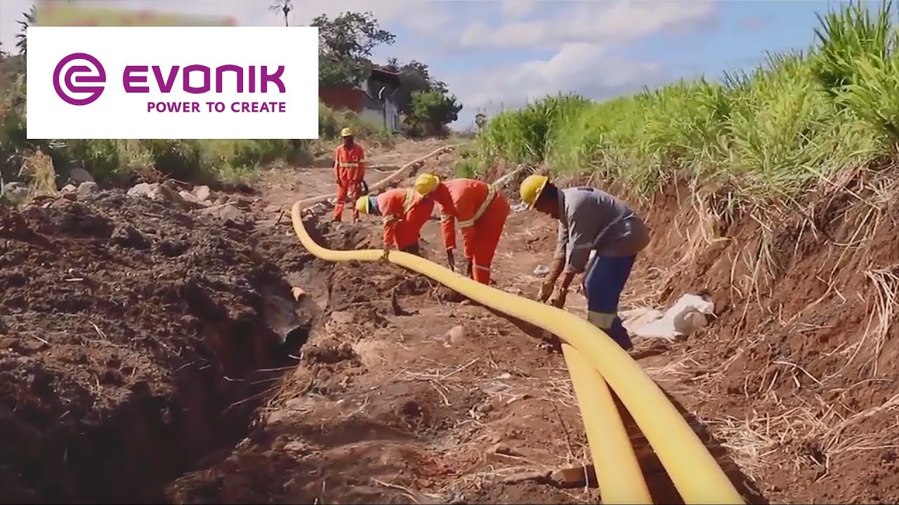 Installation of a high pressure gas pipe made from Polyamide 12 VESTAMID® NRG  | Evonik