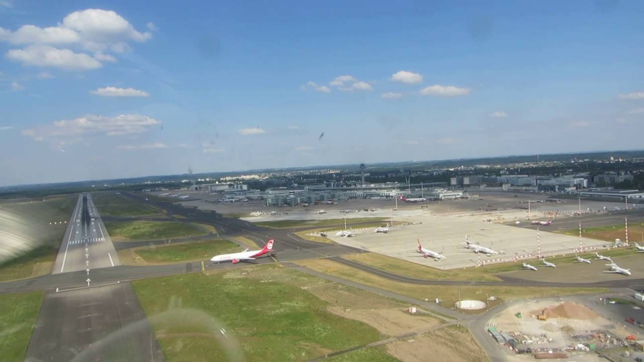 Landung @ EDDL D&uuml;sseldorf mit einem Falken SF25C