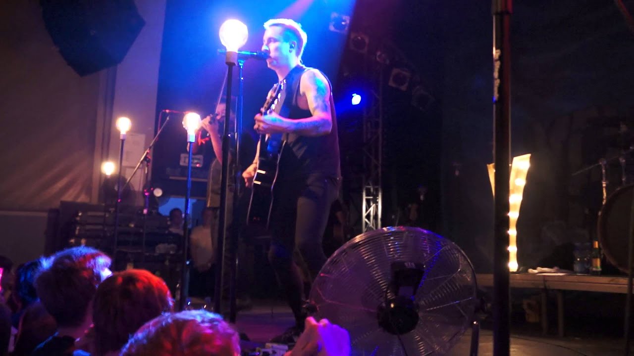 Yellowcard - Ten (07.11.2013 - Acoustic & Live @ Roxy, Prague)