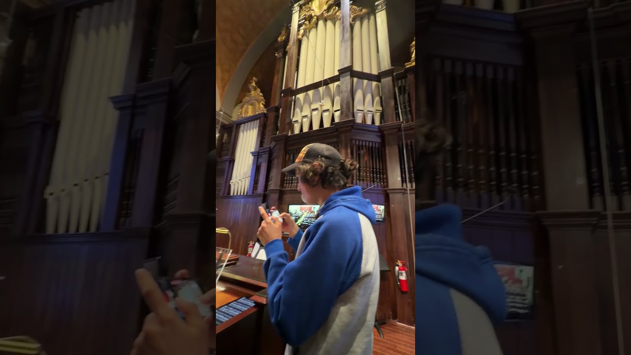 “Alexander the Great” plays Bach’s Tocatta and Fugue in d minor