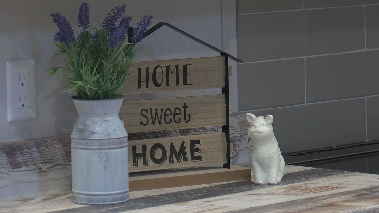 Baxley couple receives new home from Yurezz Home Center