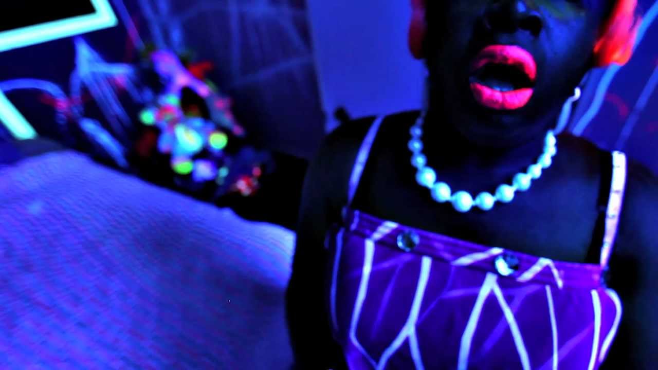 Busdriver - Kiss Me Back to Life [prod. by Loden]