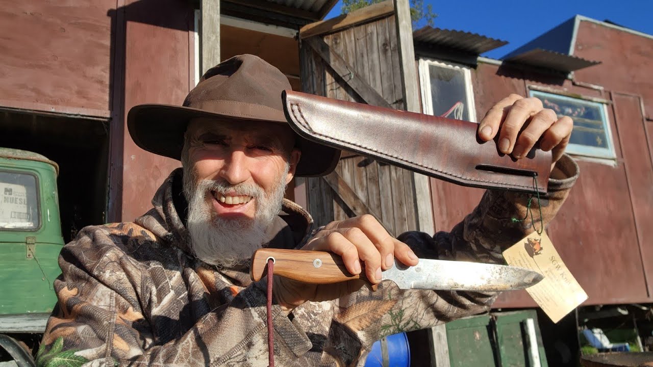 The Last Clay Tall Stories Hunting Knife.