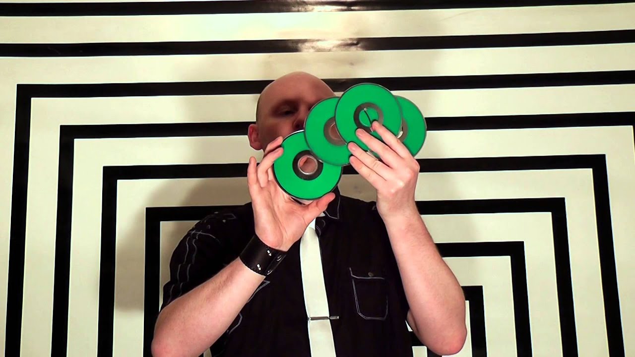 Magic School #48 - Colour Changing CDs