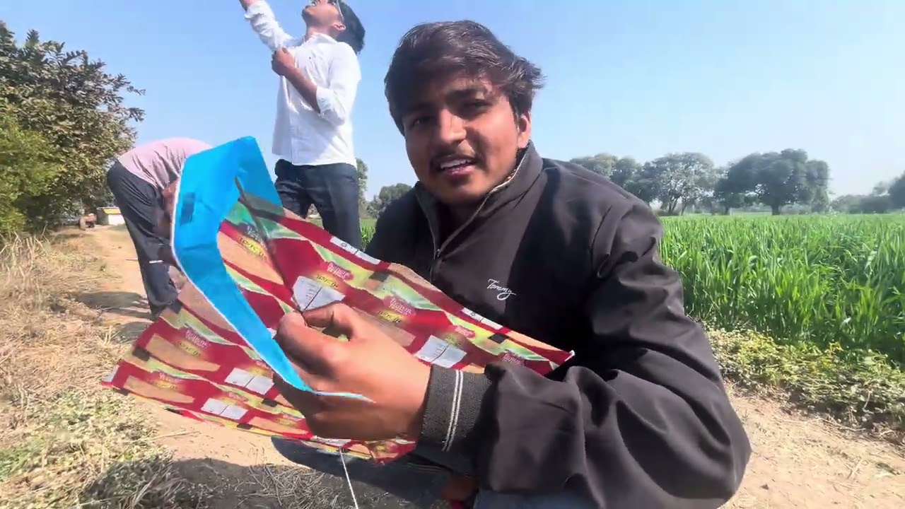 Crazy Team के साथ जबरदस्त पतंग उड़ाई 🪁 | मस्ती, टक्कर और धमाल