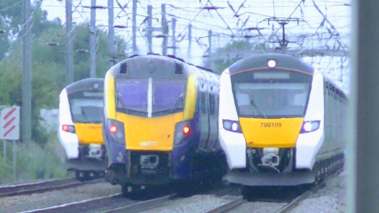 Rush Hour Trains at Conington LC, ECML | 23/08/18