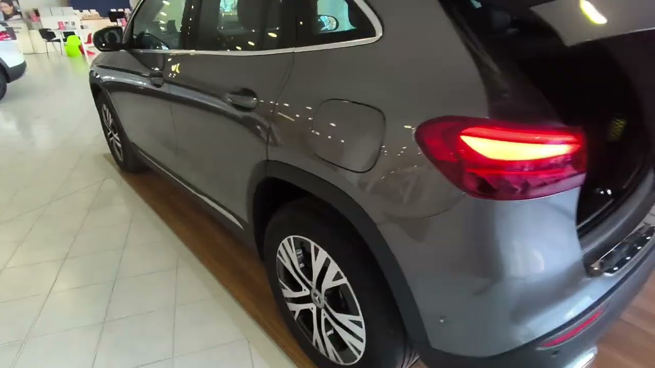 MERCEDES GLA 180 2025