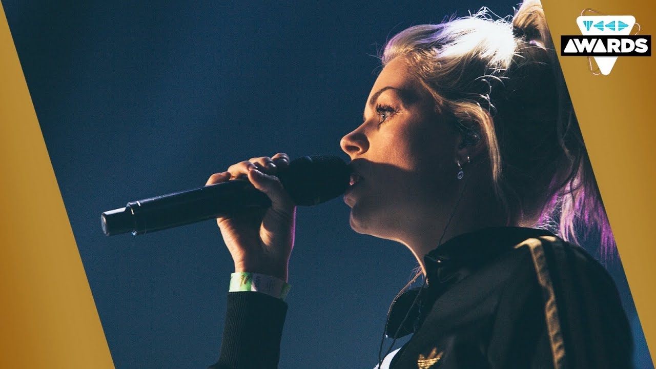Davina Michelle (LIVE) | VEED Awards 2019
