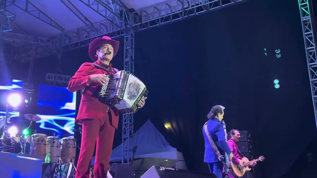 Pueblo querido (Villeta, Col) Los Tigres del Norte en Vivo