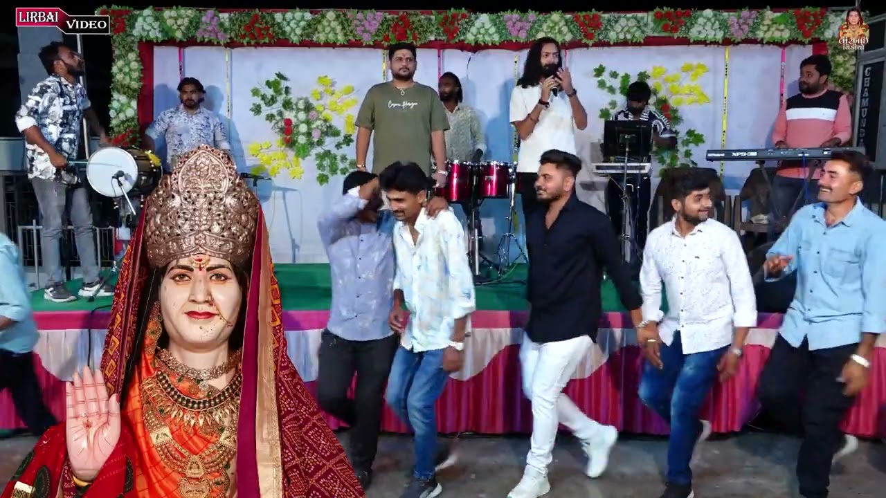 6 Wedding. //રાતિયા  પરિવાર આયોજિત  // ભવ્ય દાંડિયા રાસ //  સ્વર  🎤ડેવિન  ઓડેદરા 🎤 હીતેષ ઓડેદરા .