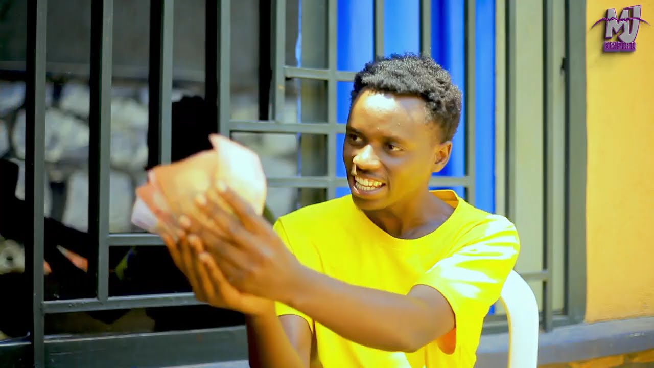 SMILE NA KEYZ: Amafaranga Yaba CONTENT CREATOR.