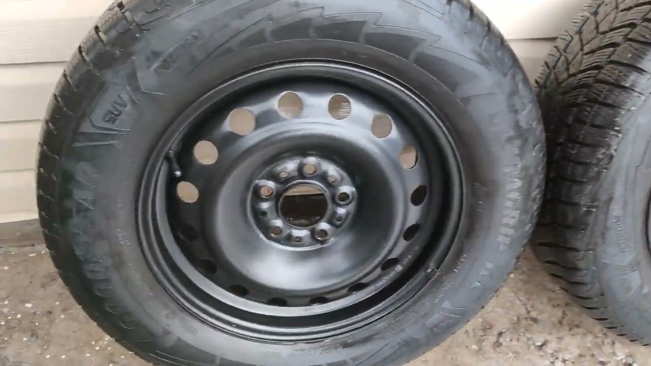 Зимняя резина Goodyear Ultra Grip Ice 215/70 R16 (2018г)