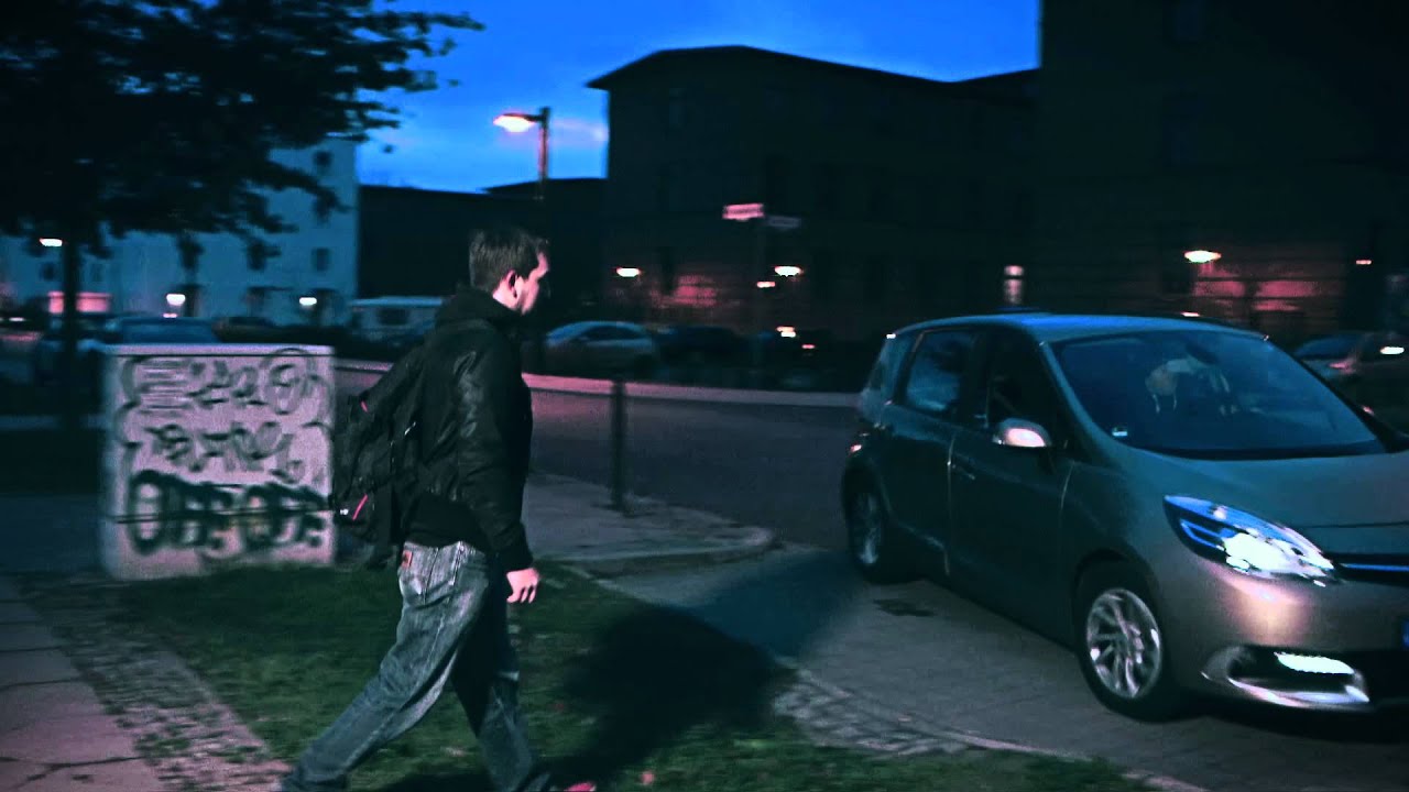 Verr&uuml;ckte Hunde &ndash; AUF DIE PL&Auml;TZE FERTIG FLOW (prod. Arranger Danger, Kova)
