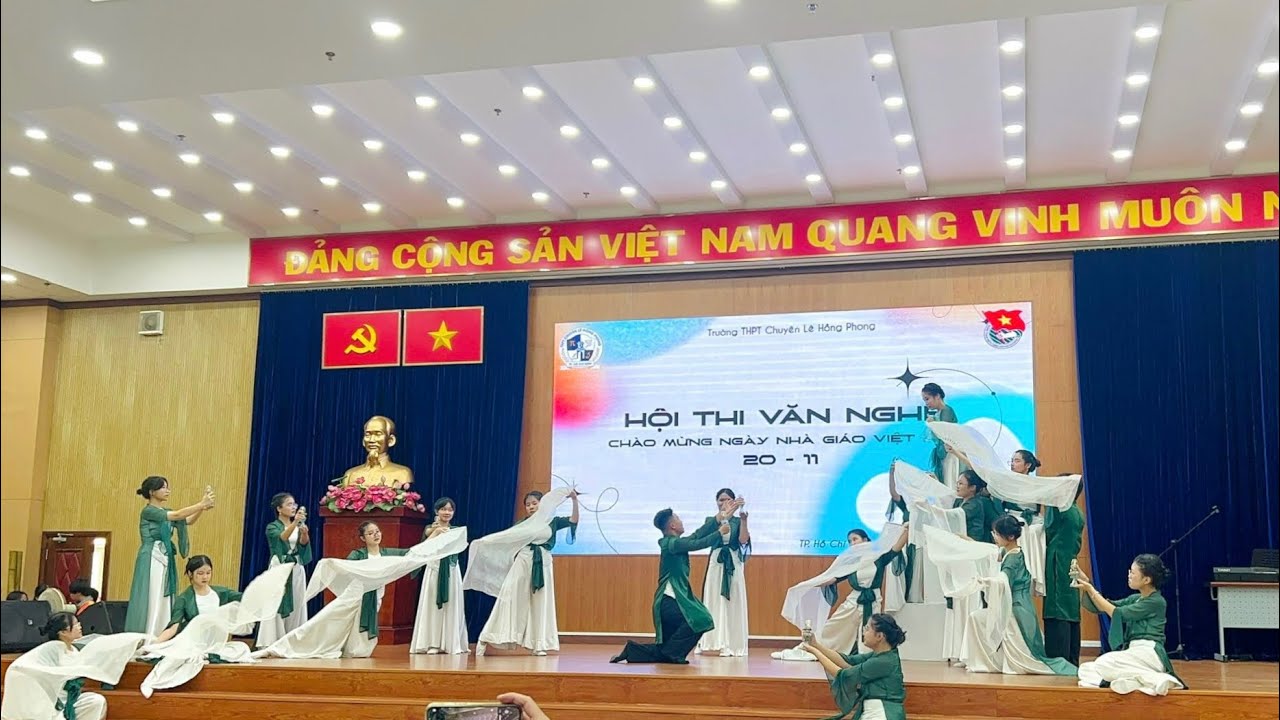 Múa BÓNG PHÙ HOA || Hội thi văn nghệ mừng 20/11 THPT Chuyên Lê Hồng Phong