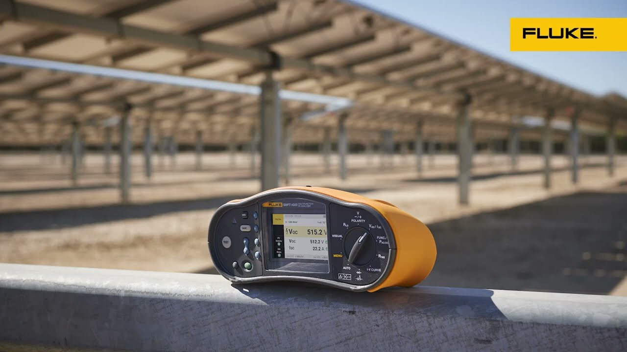 Insulation resistance test screens on the Fluke SMFT-1000 Solar Multifunction PV Tester
