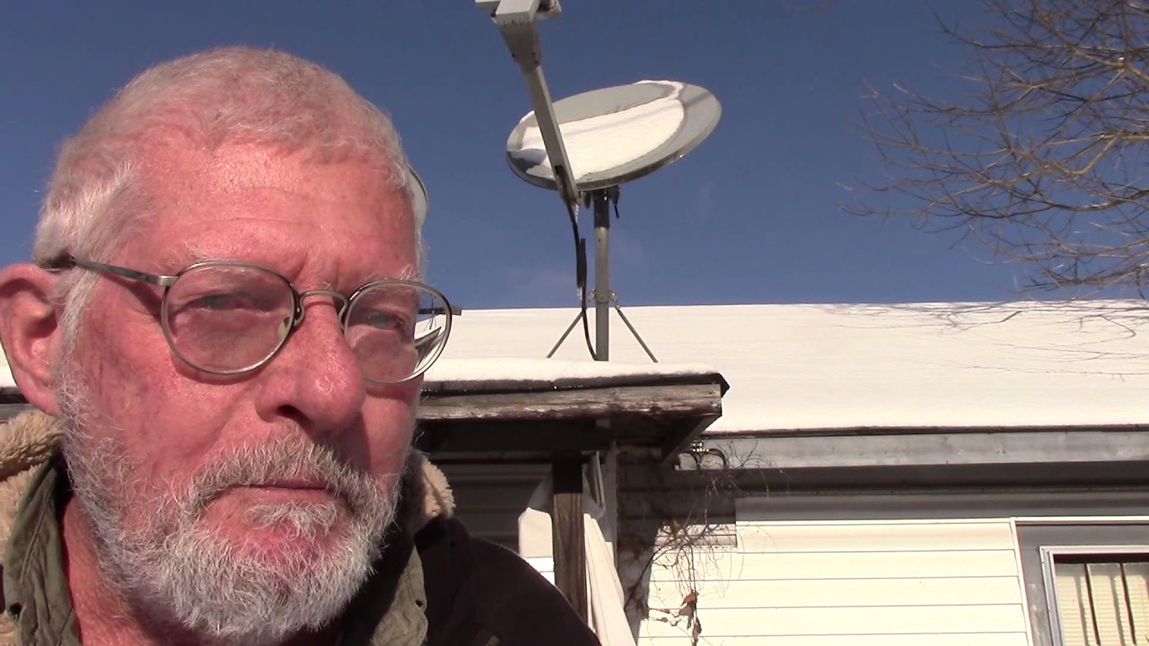 How to clean snow off a sattelite dish when it has signal loss