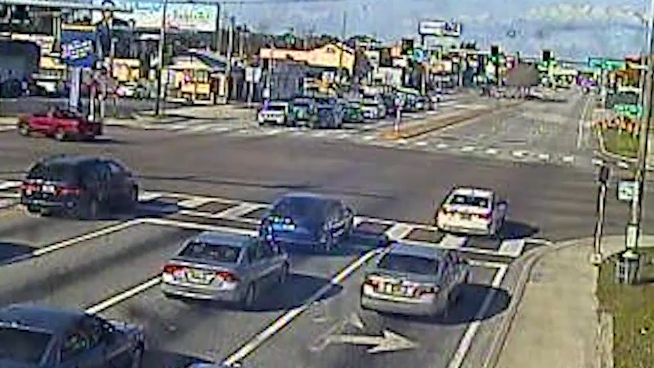 Florida family fighting red light ticket at Tampa intersection